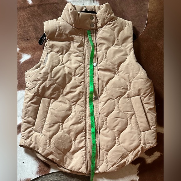 Tan Quilted Vest - Picture 9 of 11